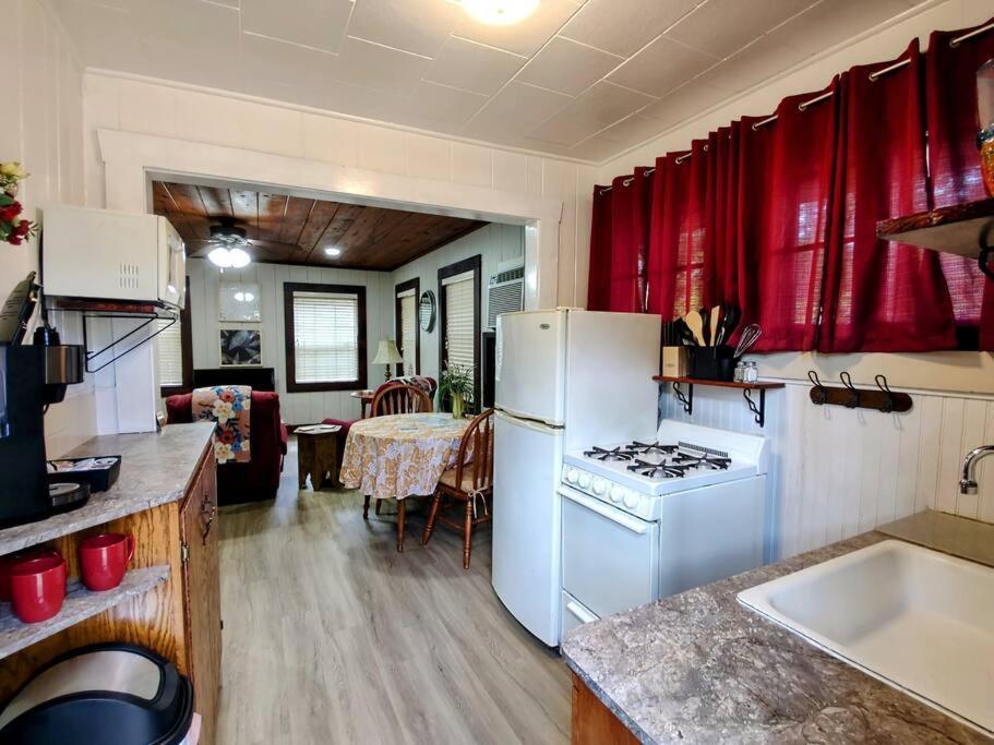 #09 - Large Lakeview One Bedroom- Pet Friendly Hot Springs Ngoại thất bức ảnh