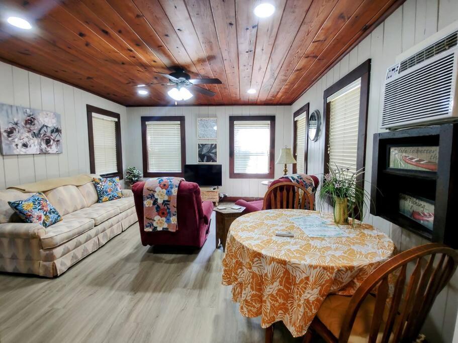 #09 - Large Lakeview One Bedroom- Pet Friendly Hot Springs Ngoại thất bức ảnh